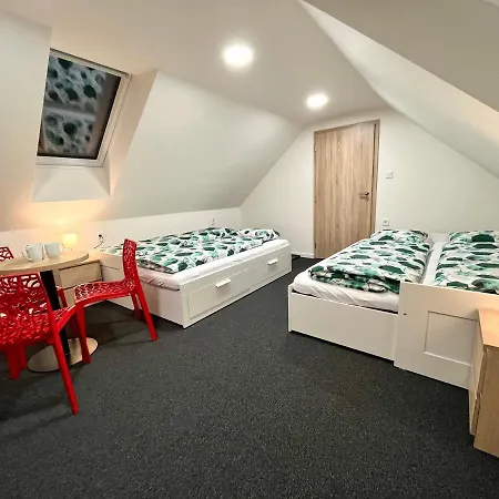 Penzion Pavcina Lehota Konukevi Pavčina Lehota